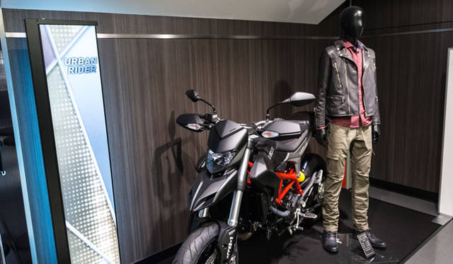 <strong> HANKYU MEN’S TOKYO｜阪急メンズ東京　</strong>「AUTUMN NIGHT」にて武田真治スペシャルライブ＆トークショー開催