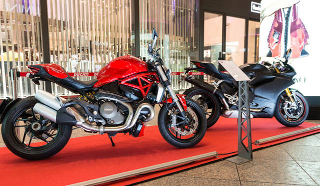 <strong> HANKYU MEN’S TOKYO｜阪急メンズ東京　</strong>「AUTUMN NIGHT」