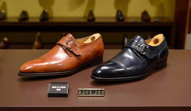 <strong>HANKYU MEN’S TOKYO｜阪急メンズ東京</strong>　地下1階 紳士靴売場<strong>「JOHN LOBB（ジョンロブ）」</strong>　「Brentwood」[阪急メンズ東京限定カラー] 各20万5200円