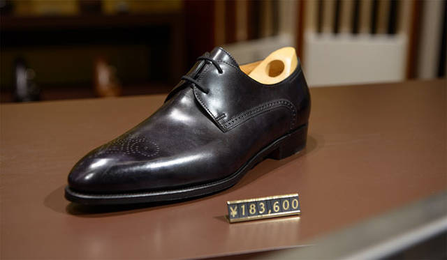 <strong>HANKYU MEN’S TOKYO｜阪急メンズ東京</strong>　地下1階 紳士靴売場<strong>「JOHN LOBB（ジョンロブ）」</strong>　「Chelmsford」[阪急メンズ東京限定カラー] 18万3600円