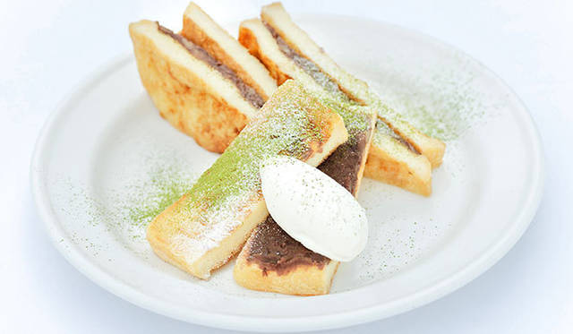 東京・用賀のベーカリー「ペルタ」の食パンと特製の粒あんを使った「あんトースト・フレンチ」1080円（11月17日～12月31日発売）