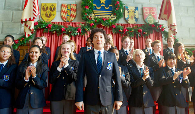 © 2013 LGM FILMS, RECTANGLE PRODUCTIONS, DON’T BE SHY PRODUCTIONS, GAUMONT, FRANCE 3 CINEMA, NEXUS FACTORY AND UFILM