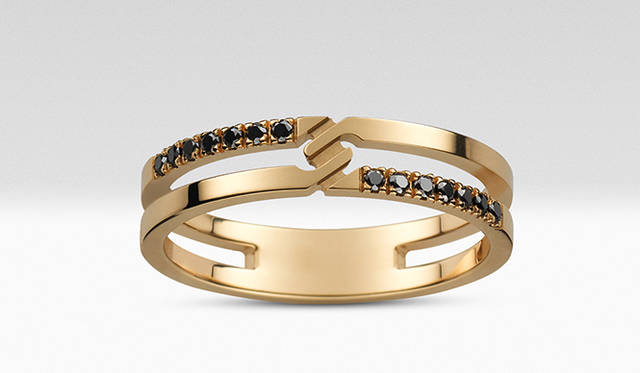 RING [18K YELLOW GOLD, BLACK DIAMOND] 13万9320円 ※オンラインショップ先行発売