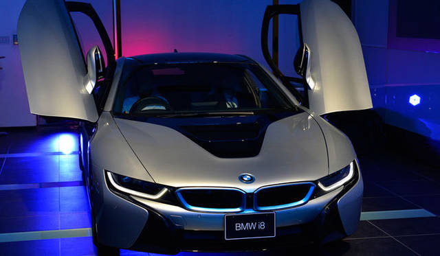 パーティーで展示されたBMW i8