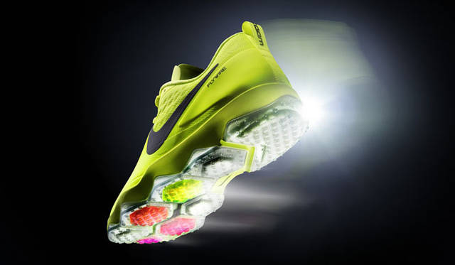 トレーニングシューズ「ナイキ ズーム ハイパークロス TR」