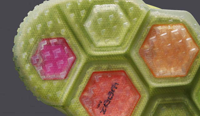 トレーニングシューズ「ナイキ ズーム ハイパークロス TR」