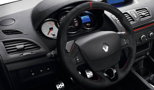 renault_megane_rs_torophy_r_045