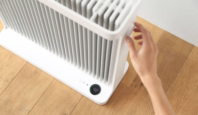 <strong>BALMUDA｜バルミューダ</strong>　睡眠のための暖房「SmartHeater2」