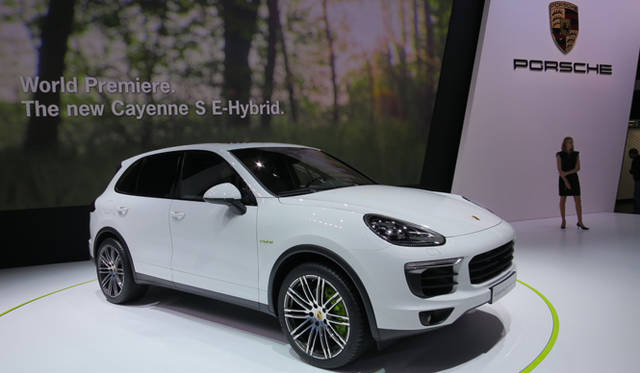 416psのプラグインハイブリッドシステム搭載のポルシェ「カイエンS・Eハイブリッド」