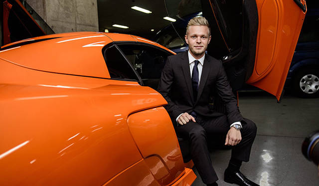 McLaren650S Spiderでドライブを楽しんだマグヌッセン選手