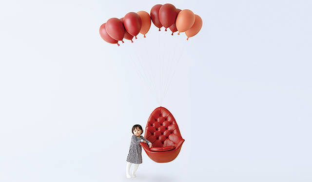 今年のミラノサローネをにぎわせた、h220430（板坂諭）の「Balloon Chair」も展示が決定