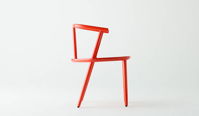 シンプルさと美しさを兼ね備えたフォルムが美しいFiveの作品