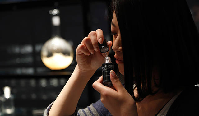 Photograph by KIOKU Keizo