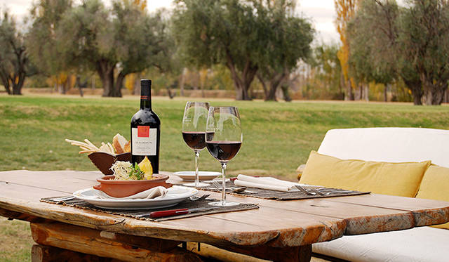 7. アルゼンチン・メンドーサ「Algodon Wine Estate」