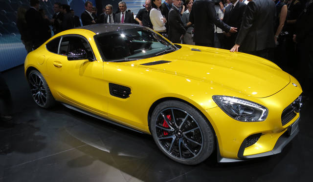 462psのメルセデスAMG GTと、510psのGTSとが用意される