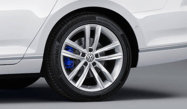 vw_passat_gte_031