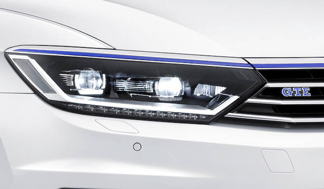 vw_passat_gte_036