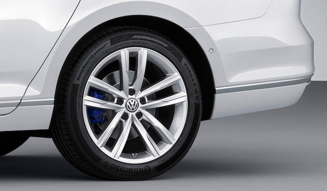 vw_passat_gte_063