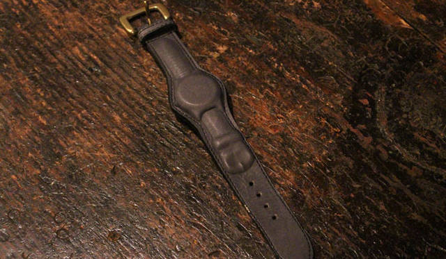 WATCH 炙り出しアクセサリー