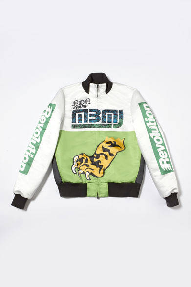 マーク BY マーク ジェイコブス メンズ原宿限定商品「TIGER CLAW SATIN ZIP-UP JACKET」6万8040円