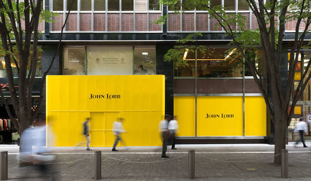 丸の内仲通りに面した国際ビルの1階に「ジョンロブ丸の内店」移転リニューアルオープン