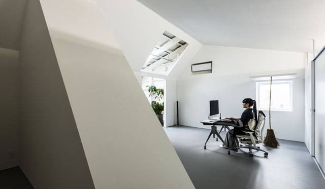 <strong>TAKAHASHI HIROKO｜高橋理子</strong>　 墨田区業平にオープンした新スタジオ 3階