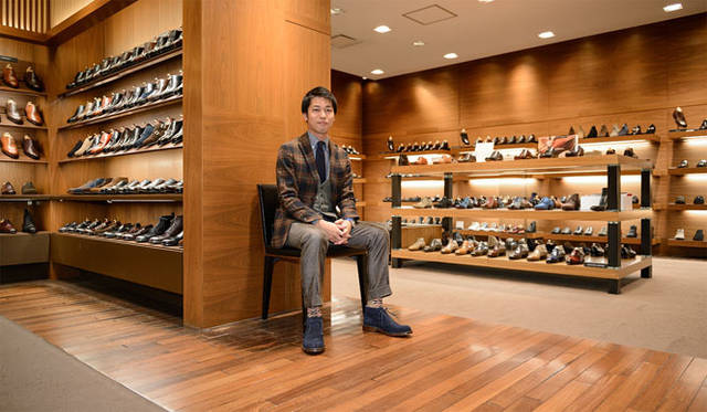 伊勢丹新宿店メンズ館地下1階＝紳士靴売場担当　小黒龍一氏