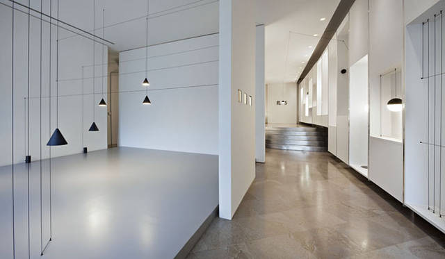 <strong>FLOS｜日本フロス</strong>　「String Lights」