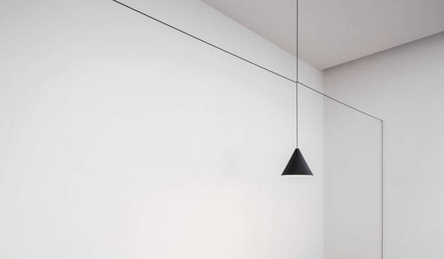 <strong>FLOS｜日本フロス</strong>　「String Lights」