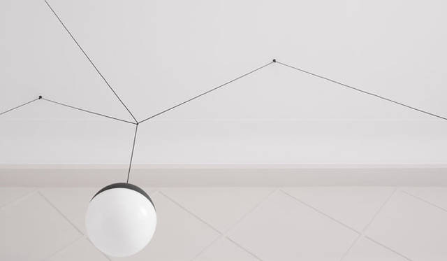 <strong>FLOS｜日本フロス</strong>　「String Lights」　Photographs by Giuseppe Brancato