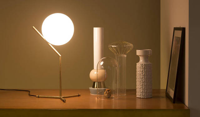 <strong>FLOS｜日本フロス</strong>　「IC Lights」　Photographs by Giuseppe Brancato