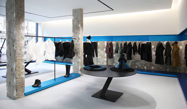 「ISSEY MIYAKE London flagship store」 designed by Tokujin Yoshioka