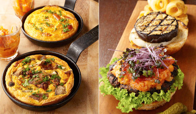 <strong>BLUE NOTE｜ブルーノート・ジャパン</strong>　「BLUE BOOKS cafe 自由が丘」左／トルティージャ 756円、右／ブルーブックスカフェのハンバーガー 1296円