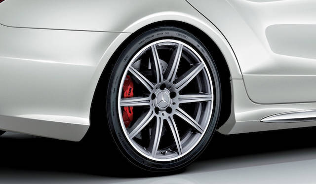 30_mb_cls63amg_s_4matic_shootingbrake_016