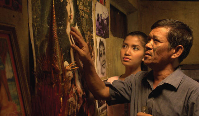 カンボジア激動の現代史をなぞる『遺されたフィルム』　アジアの未来部門出品／カンボジア／105分　©HANUMAN CO. LTD.