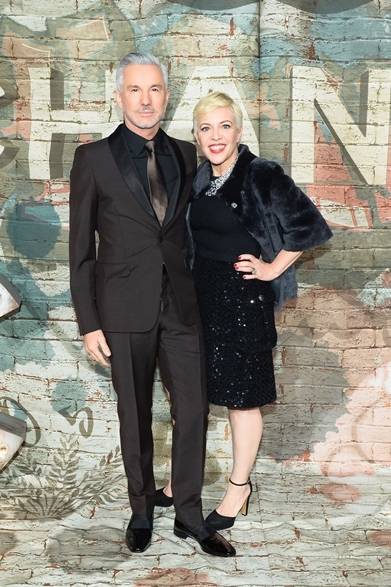 （左より）Baz Luhrmann & Catherine Martin｜バズ・ラーマン＆キャサリン・マーティン夫婦 © CHANEL　