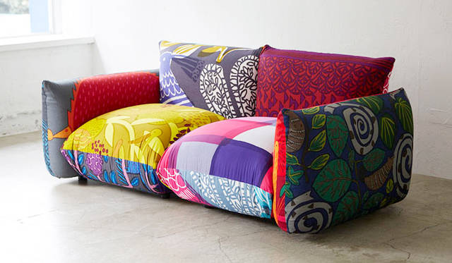 「DANCE（ダンス）」 2人掛け