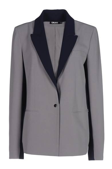 フォーマルジャケット 4万1500円（税込）