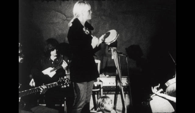 アンディ・ウォーホル　プログラム『ヴェルヴェット・アンダーグラウンド・アンド・ニコ』（アンディ・ウォーホル監督／1966年／66分／16mm／白黒）※復元版ニュープリント　©2014 The Andy Warhol Museum, Pittsburgh, PA, a museum of Carnegie Institute. All rights reserved.Film still courtesy The Andy Warhol Museum