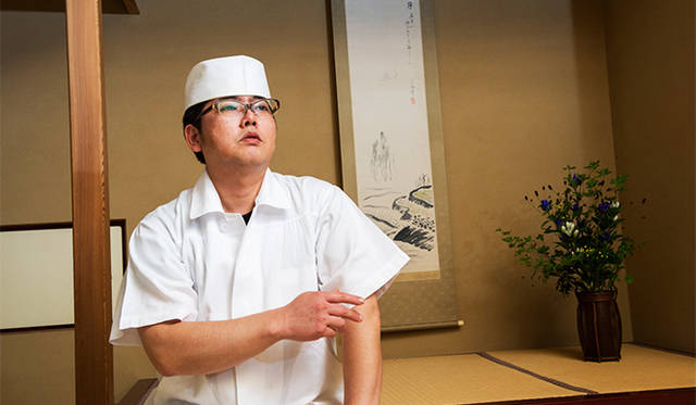 <strong>Restaurant 2：玄冶店 濱田家（げんやだな はまだや）</strong><br />料理長の伊東禄弘氏