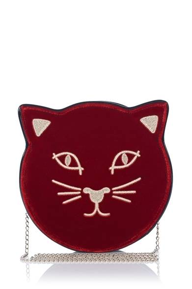 チェーンバッグ　9万6000円（税抜）