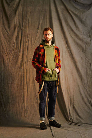 PATTERN CHECK PULL PARKA 1万9224円、VTG PULL PARKA 1万5984円、DENIM KEELMAN PANTS(O/W) 2万520円