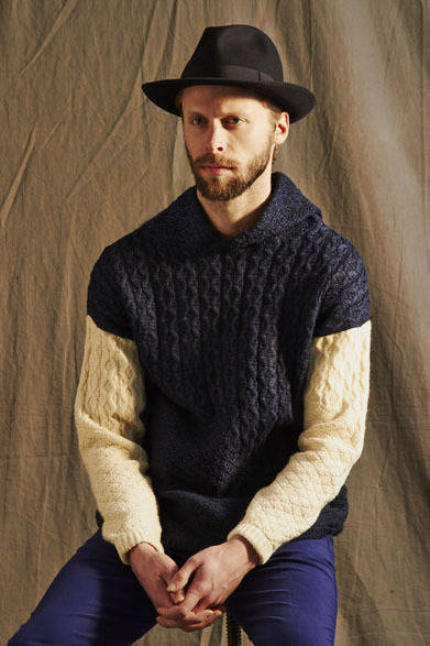 5G CABLE KNIT FOODY 2万7864円、MOLESKIN W&D PANTS 1万4904円