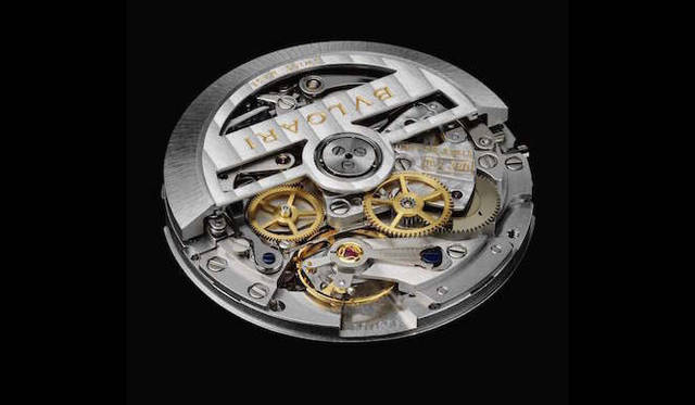 自社クロノグラフムーブメント「キャリバー ヴェロチッシモ」。