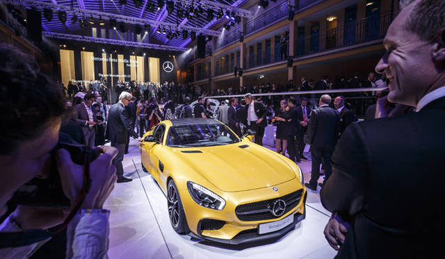 100_paris_salon_de_lauto_ogawa_5