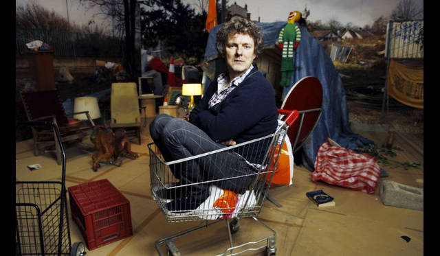 Photo: Bernard Bisson/ JDD / SIPA, 2011, Paris, Courtesy: Home Movie Factory Association