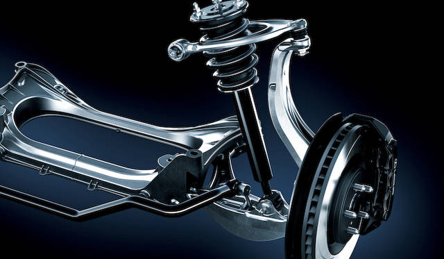 専用チューニングされた、フロントのダブルウィッシュボーンサスペンション