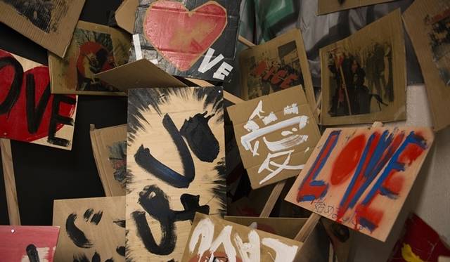 Love is over by Chim↑PomPhoto by Yasuharu Sasaki/Red Bull Music Academy