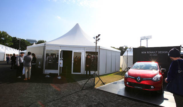 TOKYO DEDIGNERS WEEK 2014 に設置された、ルノー パビリオン