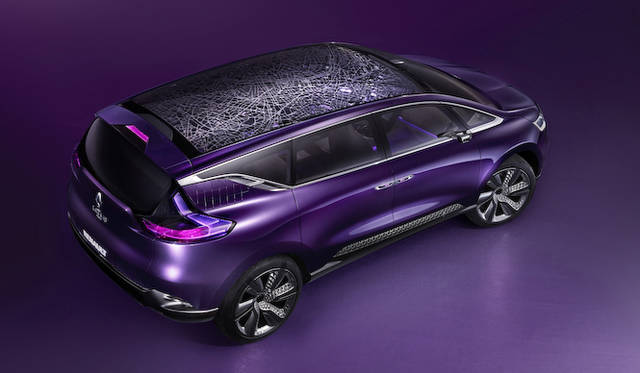 最後の“WISDOM”はMPVのコンセプト「Initiale Paris」。2013年のフランクフルトモーターショーで発表され、2014年のパリモーターショーにおいて新型「エスパス」となった